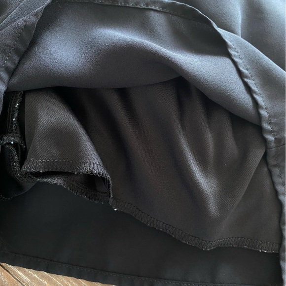 Lace accented romper with keyhole back detail - Picture 6 of 10